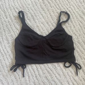 Forever 21 super cute crop top size small! Stretchy material. Size small